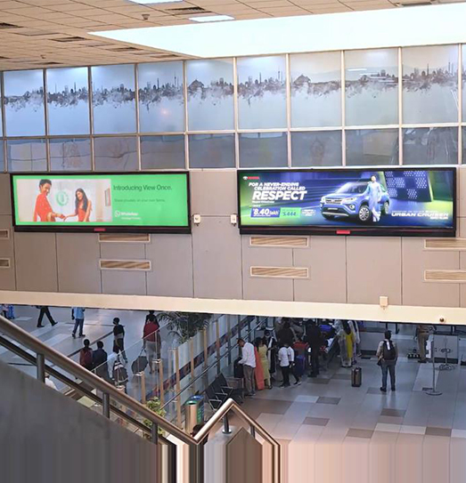 Advertise at Delhi Airport